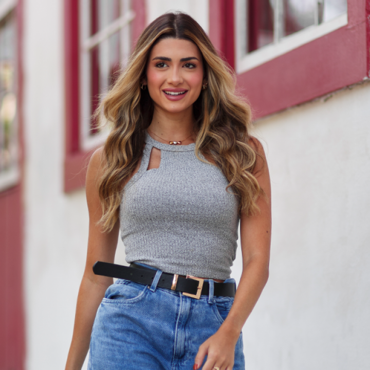 The Effortless Charm of Women's Casual Jeans